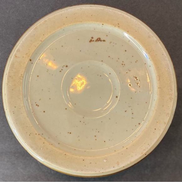 Beautiful Vintage Ceramic Stone Ashtray Mid Century Floral Design 7” - Picture 3 of 7